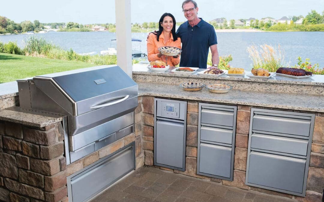The Complete Outdoor Kitchen: 5 Must-Haves